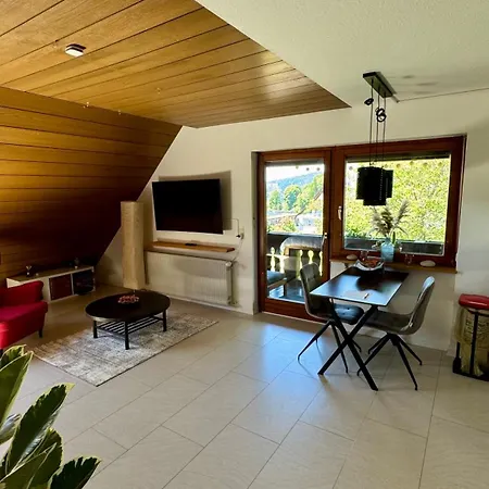 Apartment Schmidt - Wipfelblick - Voll Ausgestattetes Loft Häusern